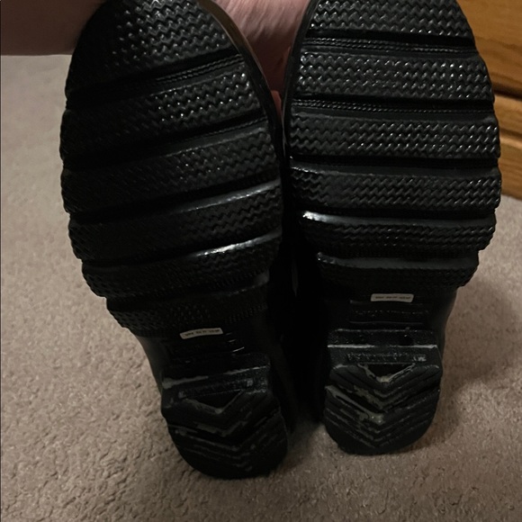 Hunter women’s classic tall rain boots - Picture 3 of 8